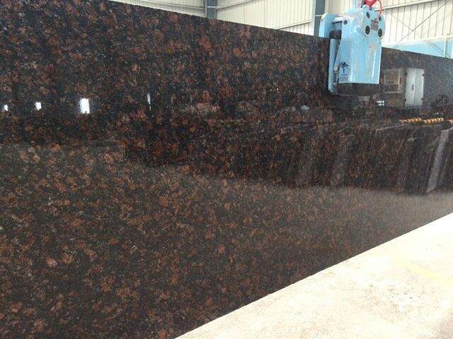 granit caramiziu